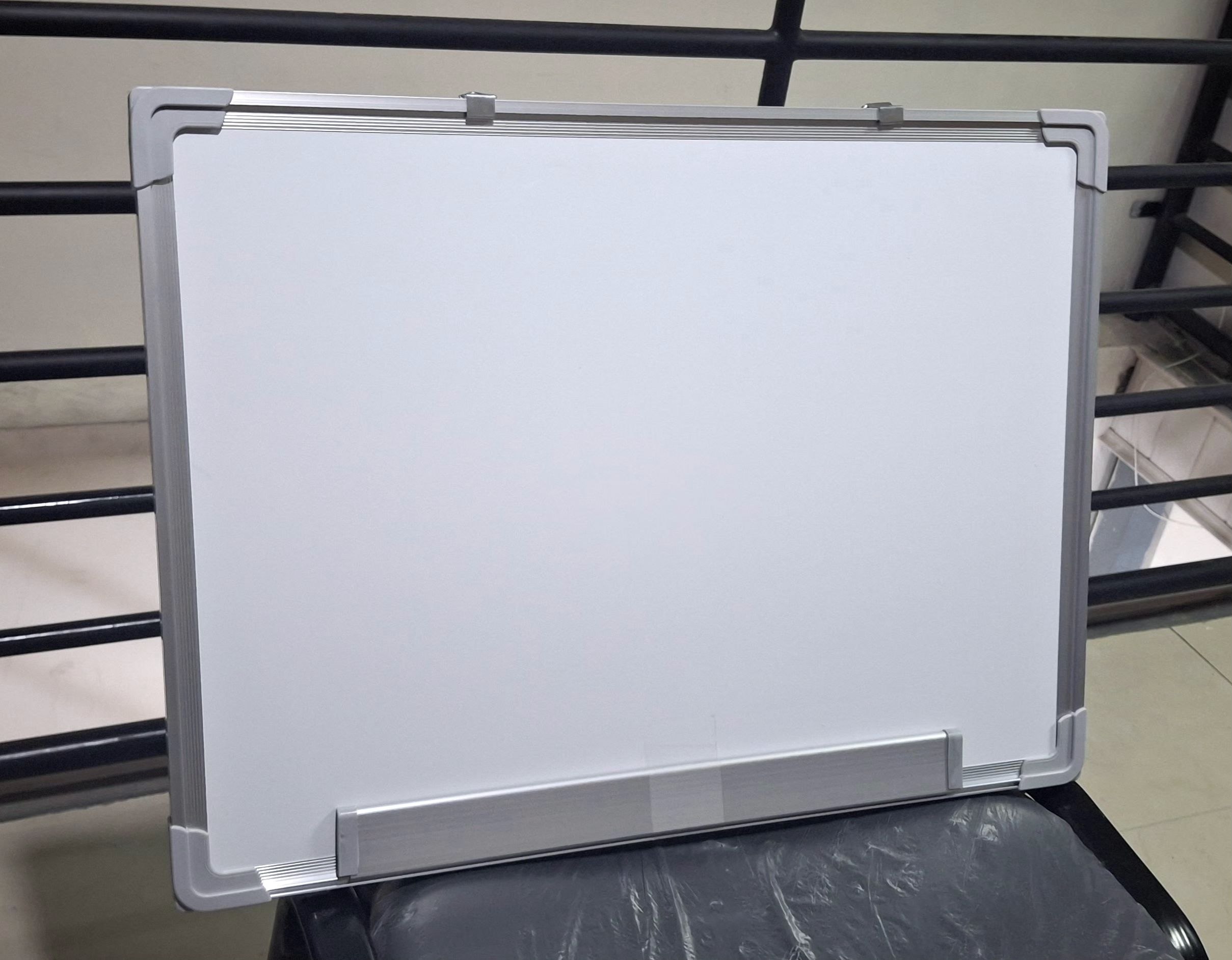 2-in-1 Whiteboard Greenboard 60x45cm – Magnetic With Aluminium Frame
